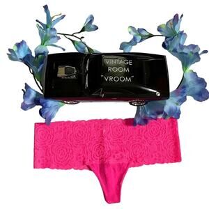 Victoria's Secret PINK NWT Cheekster S